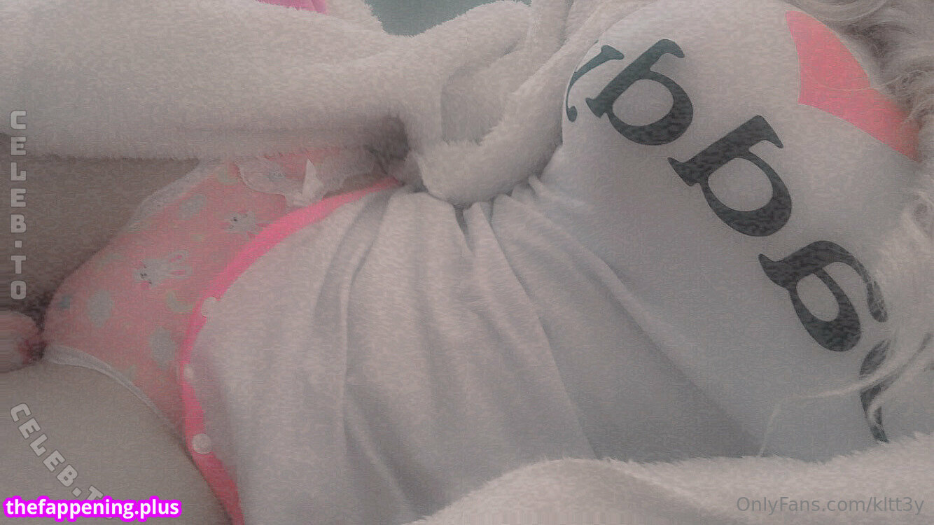 https: / kltt3y / nnyxie Naken OnlyFans Foto #32