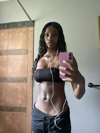 Full leaked No tattoos private onlyfans photo