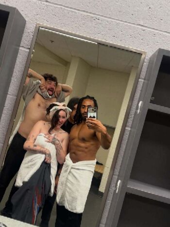 Full leaked Noah cyrus page private onlyfans photo