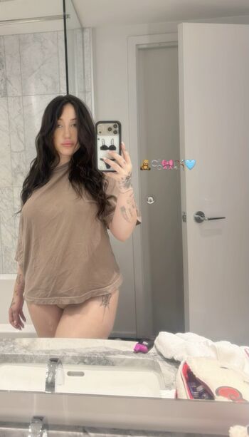 Full leaked Noah cyrus private onlyfans photo