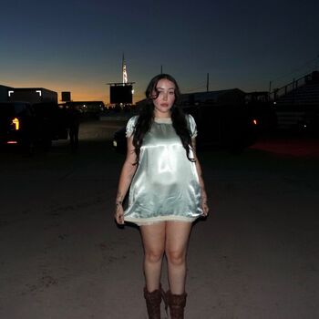 Full leaked Noah cyrus page private onlyfans photo