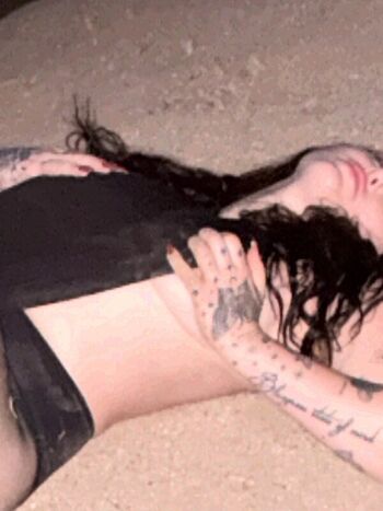 Full leaked Noah cyrus page private onlyfans photo