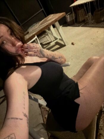 Full leaked Noah cyrus private onlyfans photo