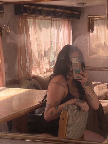 Full leaked Noah cyrus private onlyfans photo