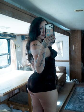 Full leaked Noah cyrus private onlyfans photo