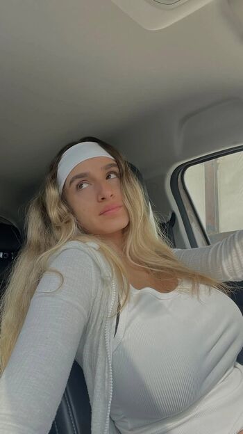 Full leaked Noaperetss private onlyfans photo