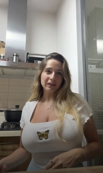 Full leaked Noaperetss private onlyfans photo