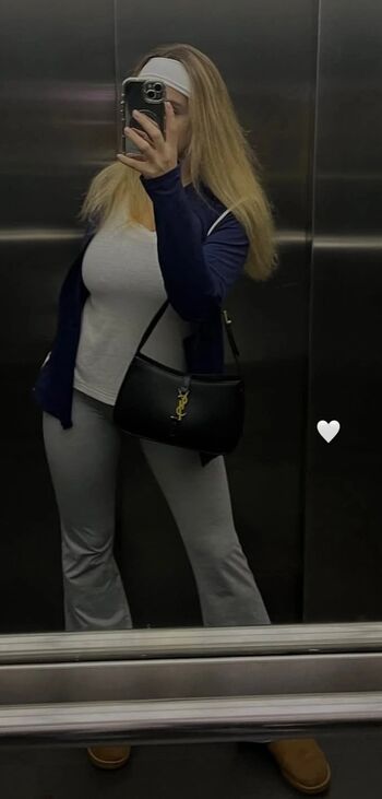 Full leaked Noaperetss private onlyfans photo