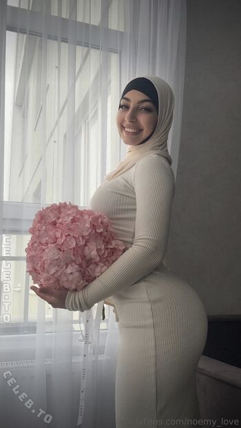 Full leaked Noemy love page private onlyfans photo