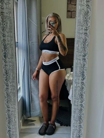 Full leaked Nomonde refiloe mniki private onlyfans photo
