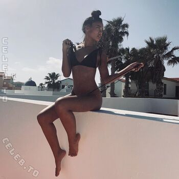 Full leaked Nona sobo page private onlyfans photo