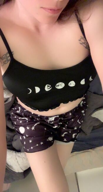 Full leaked Noodlewolf private onlyfans photo