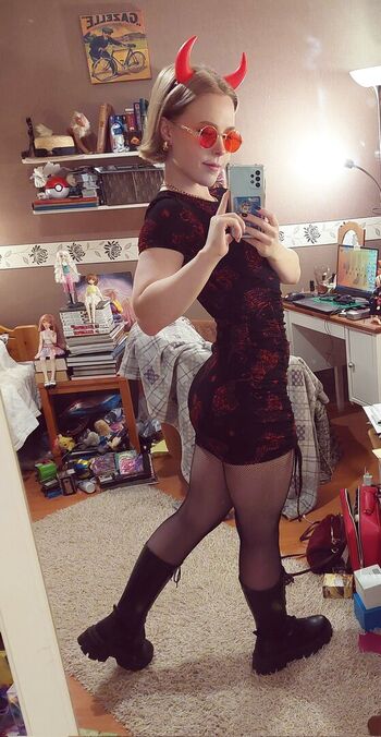 Full leaked Nooramorph private onlyfans photo