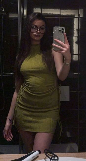 Full leaked Nour ardakani private onlyfans photo