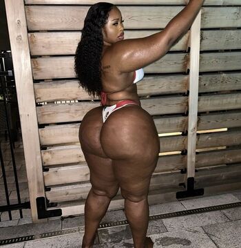 Full leaked Noushiex private onlyfans photo