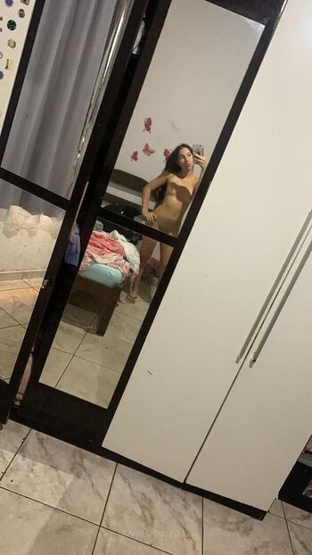 Novinhas Com Peitos Pequenos