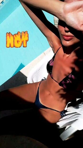 Full leaked Nsveilis private onlyfans photo