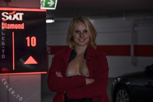 Full leaked Nude in public page private onlyfans photo