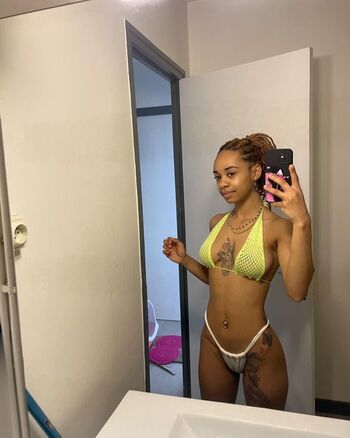 Full leaked Nude mym private onlyfans photo