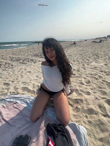 Full leaked Nuha jes izman private onlyfans photo