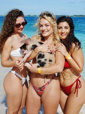 Full leaked Nuki van lent page private onlyfans photo