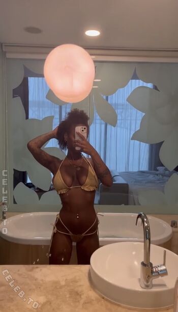 Full leaked Nura habib omer private onlyfans photo