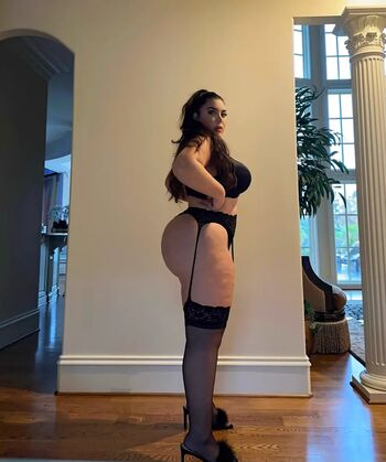 Full leaked Nurkonicole private onlyfans photo