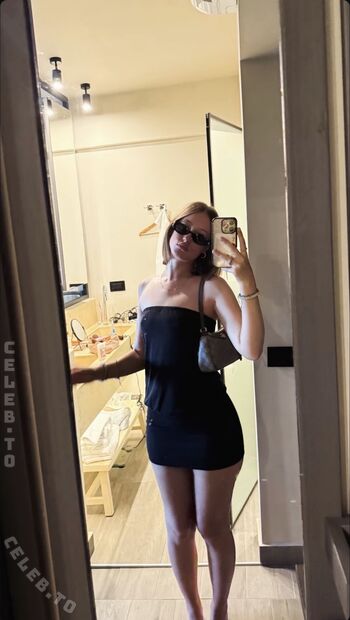 Full leaked Nylaamriaa private onlyfans photo