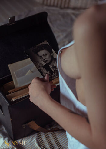 Full leaked Eveisbed/ private onlyfans photo