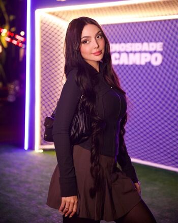 Nyvi Estephan