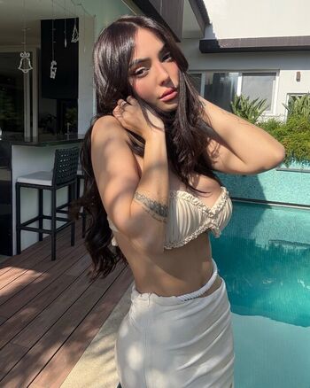 Nyvi Estephan