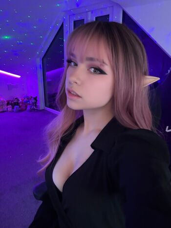 Full leaked Nyyxxii private onlyfans photo