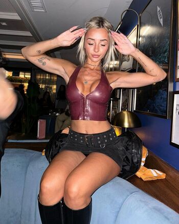 Full leaked Officialskimaskgirl private onlyfans photo