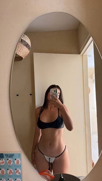 Full leaked Oficialmaryaguilar private onlyfans photo