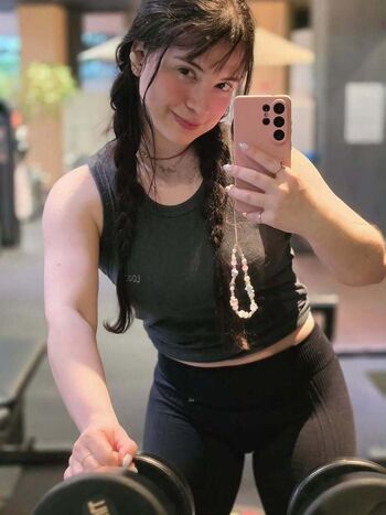 Full leaked Oisakura private onlyfans photo