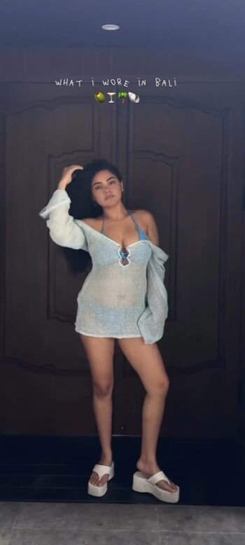 Full leaked Okaysina private onlyfans photo