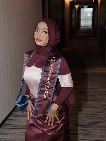 Full leaked Oklinfia private onlyfans photo