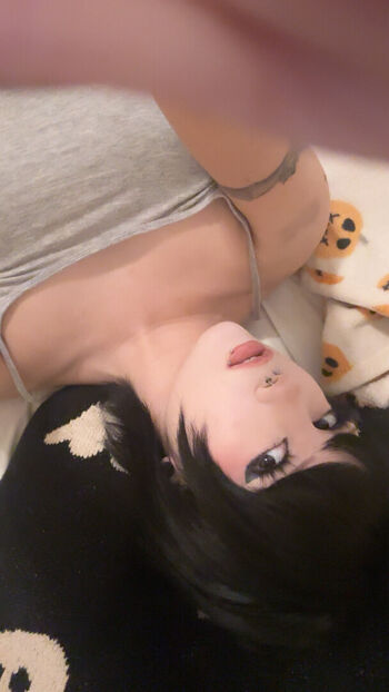 Full leaked Okneesuh private onlyfans photo