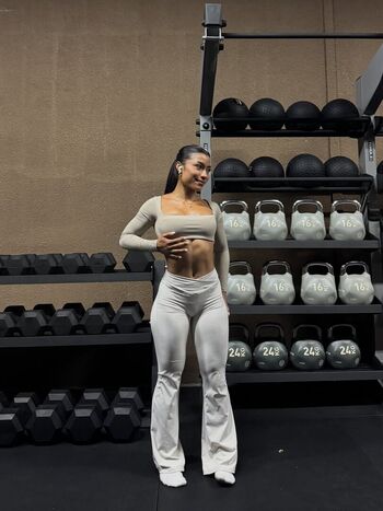 Full leaked Okyyoliviaa private onlyfans photo