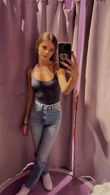 Full leaked Ola z the slings private onlyfans photo