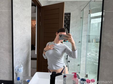 Full leaked Olesyaliberman  page private onlyfans photo