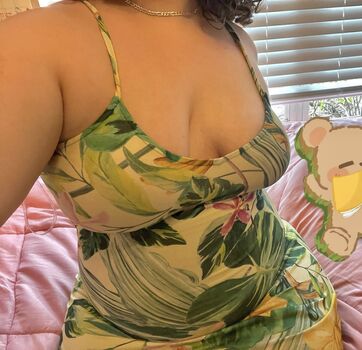 Full leaked Oli private onlyfans photo