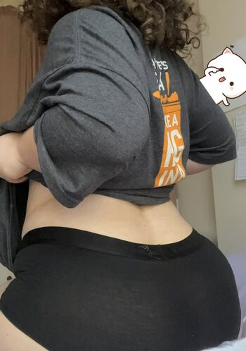 Full leaked Oli private onlyfans photo