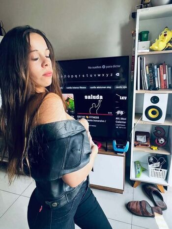 Full leaked Oliveracamila private onlyfans photo