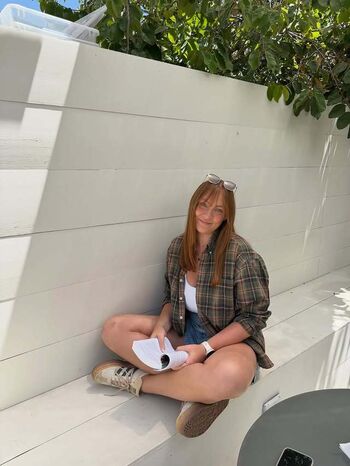 Full leaked Olivia hurley page private onlyfans photo