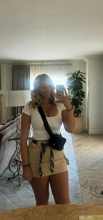 Full leaked Olivia kuehner private onlyfans photo