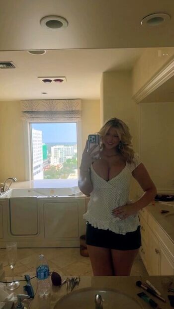 Full leaked Olivia kuehner private onlyfans photo