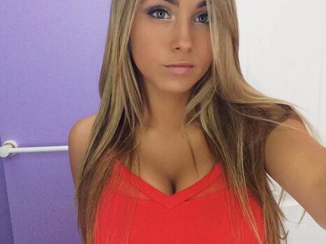 Full leaked Olivia lhopitault private onlyfans photo