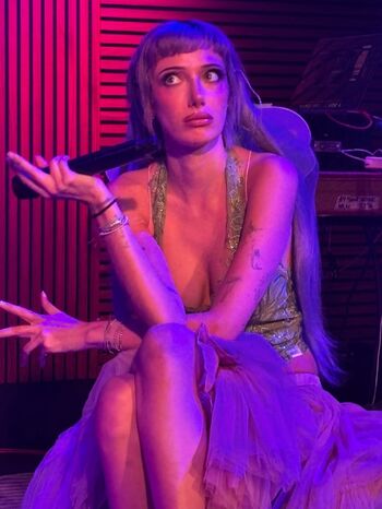 Full leaked Olivia obrien private onlyfans photo