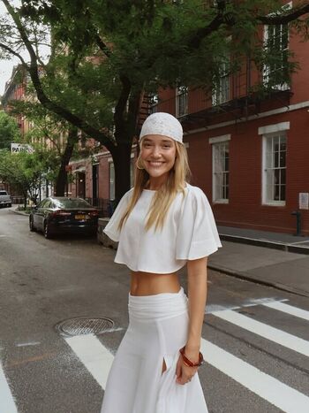 Full leaked Olivia ponton private onlyfans photo